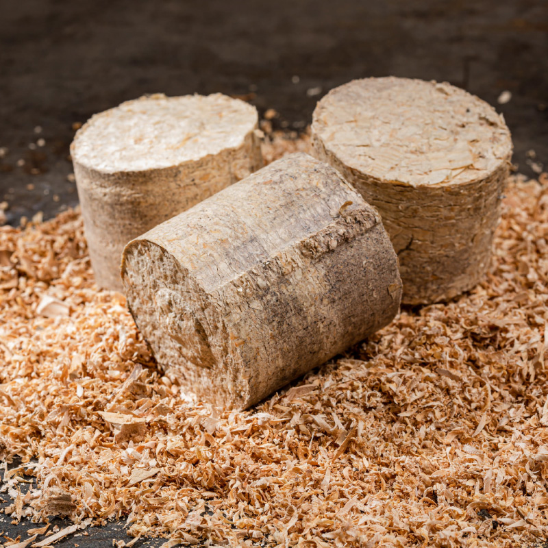 Why briquette wood chips? - CO.MA.FER. Macchine srl
